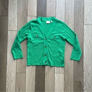Cyrus Vibrant Green V-Neck Sweater